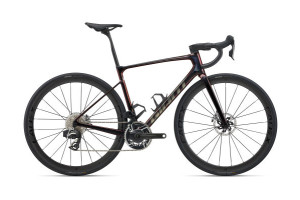 Bild zu Giant Defy Advanced SL black lava L